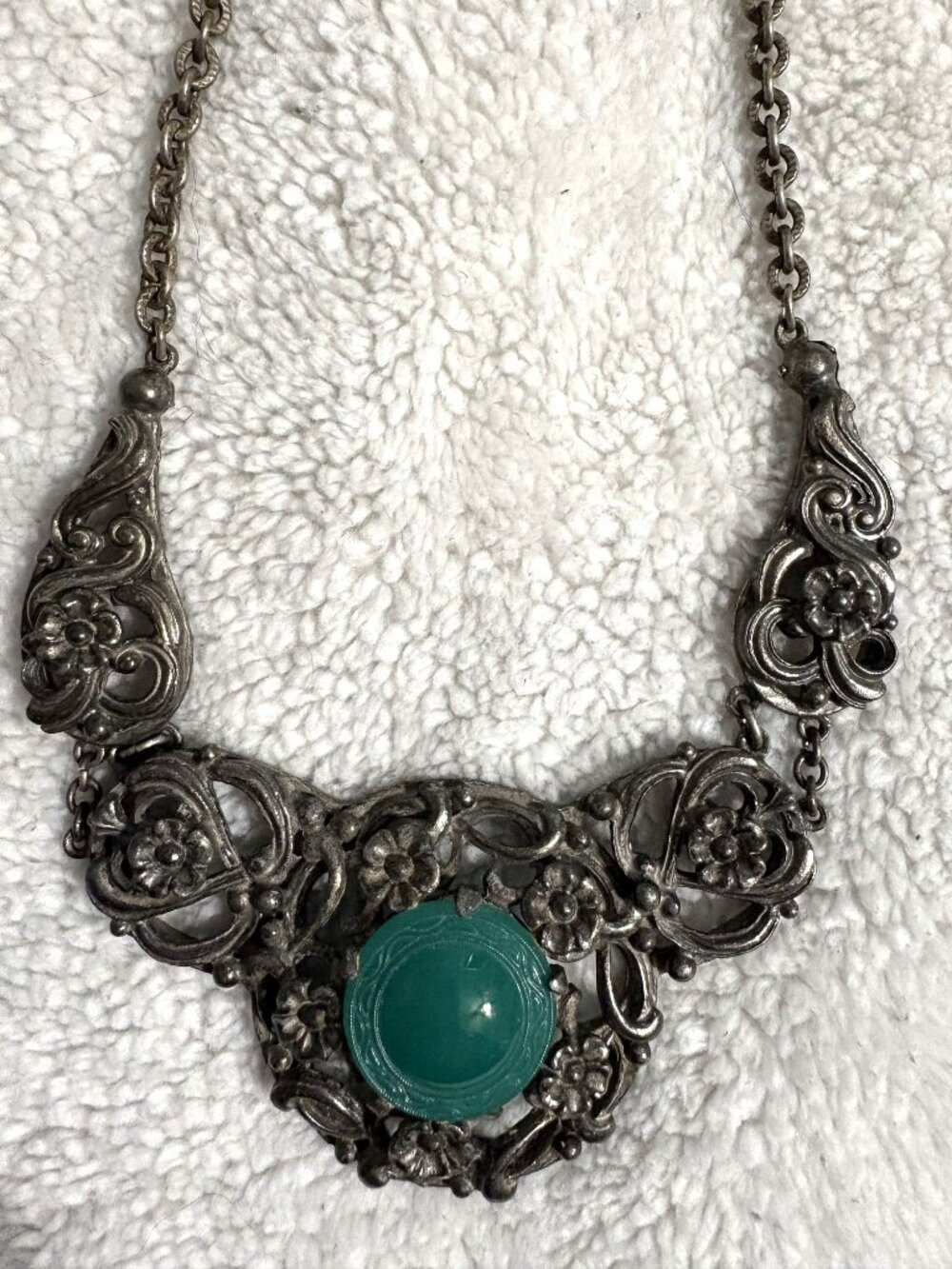 Antique Art Deco Brass Ornate Filligree Green Peking Glass Bib Necklace VTG